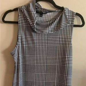 Banana Republic Houndstooth Top